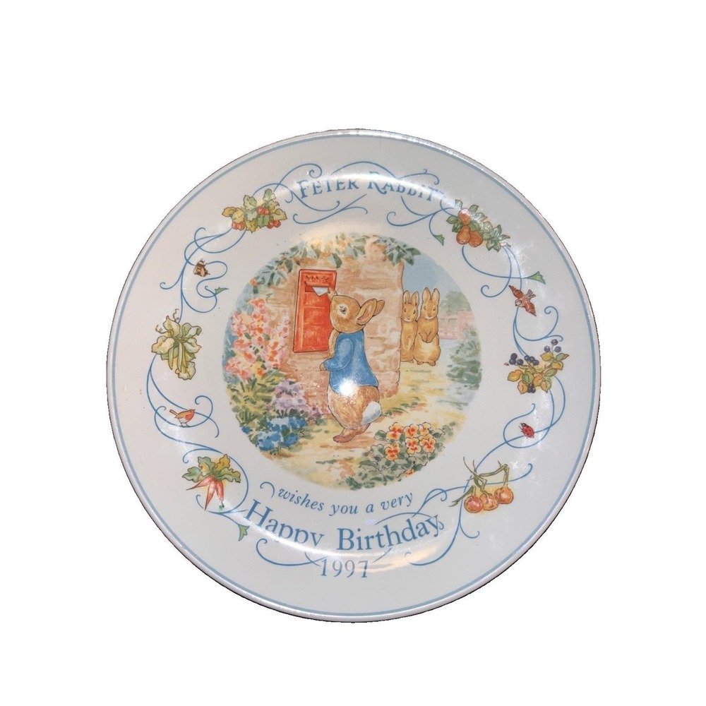 Wedgwood 1997 Peter Rabbit Happy Birthday Plate 8" Made in England